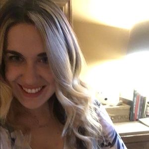 Meet your Posher, Angela